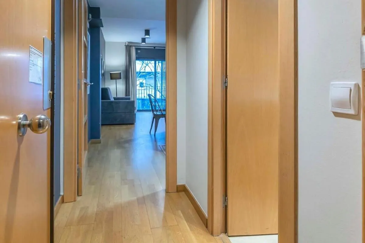 Modern And Bright Apartment In Eixample 1-3 Barcelona